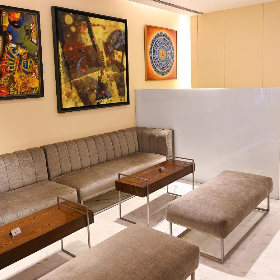 The Shalimar Hotel, Kemps Corner Mumbai  Buitenkant foto