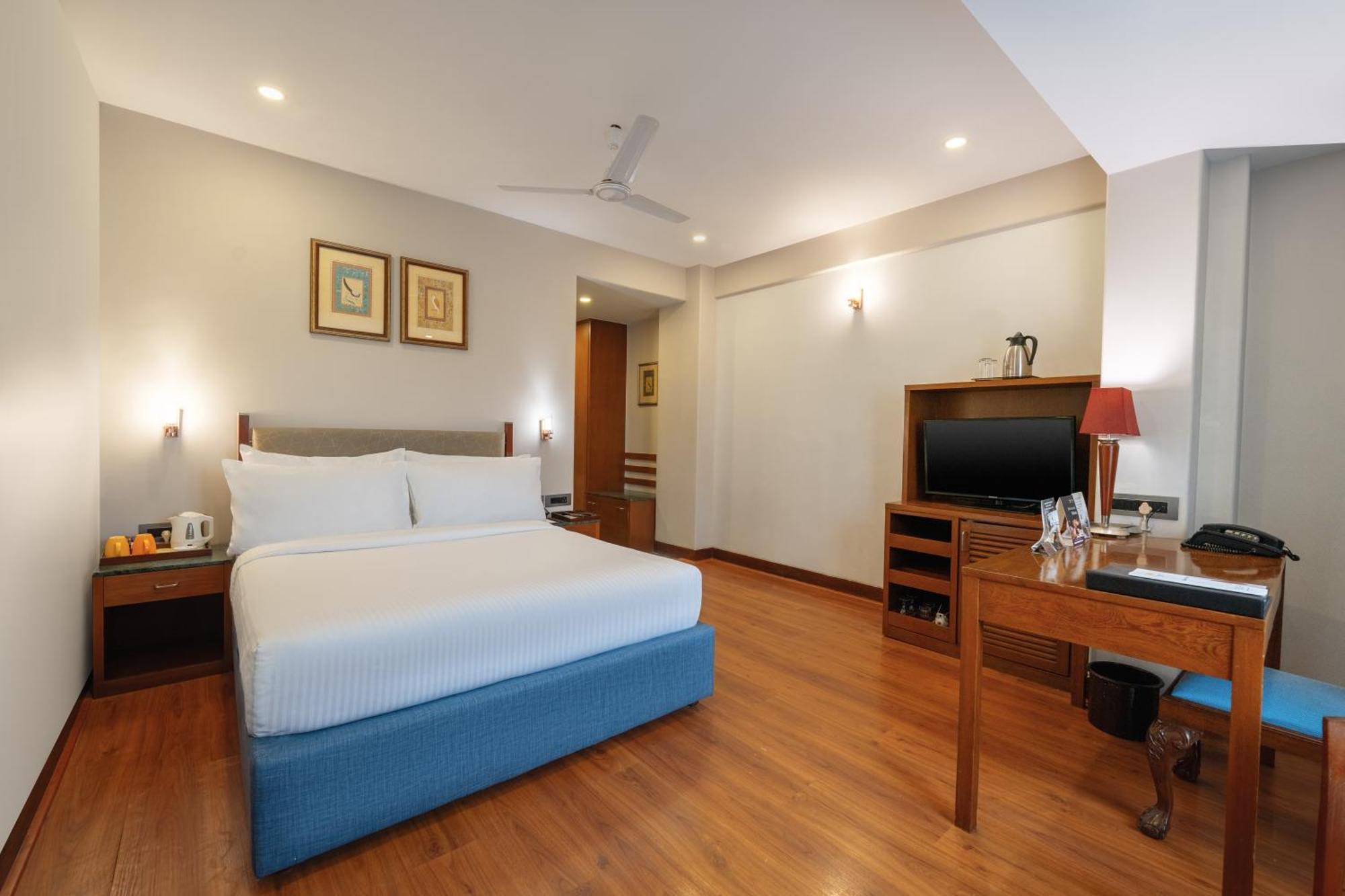 The Shalimar Hotel, Kemps Corner Mumbai  Kamer foto