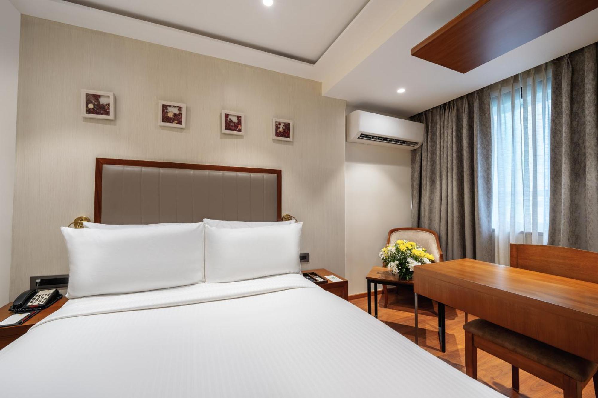 The Shalimar Hotel, Kemps Corner Mumbai  Kamer foto